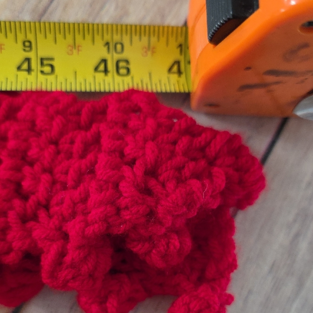 Red Shawlette / Scarf Handmade New Winner At Fair - Picture 7 of 8